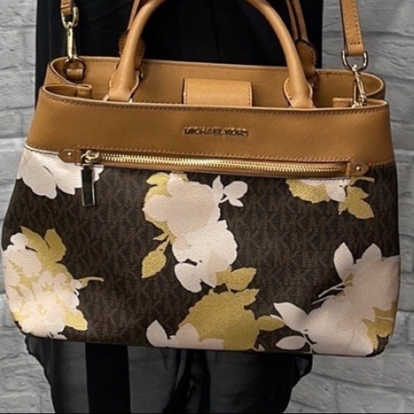 Michael Kors Handbags - Michael Kors Hailee floral satchel